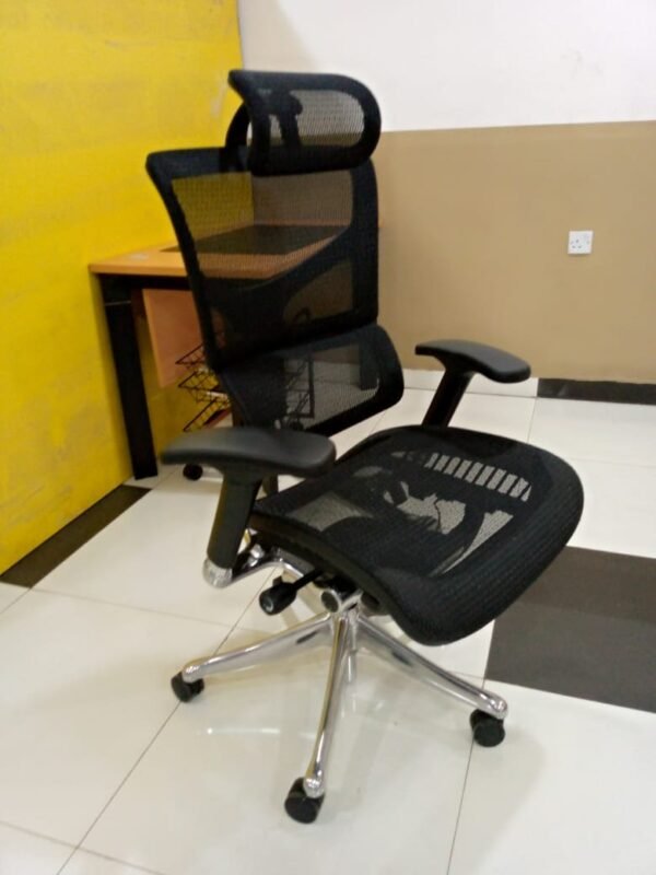 High-quality office ergonomic mesh swivel chair